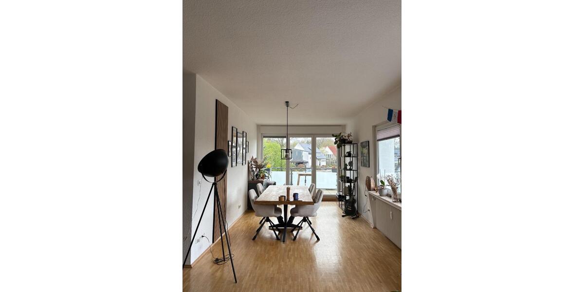 Dachgeschoßwohnung Hattingen Niederbonsfeld - 3.5 Zimmer, 98 m&sup2;, 1.025&euro; | Angebot:25920041
