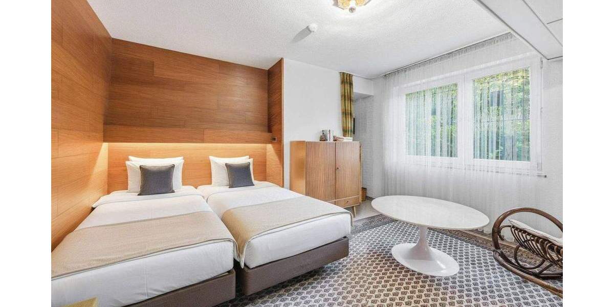 Einfamilienhaus Heiligenhaus Mitte - 6 Zimmer, 354 m&sup2;, 725.000&euro; | Angebot:25934083