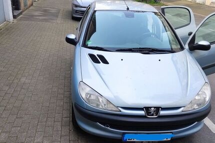 Peugeot 206 166.000 km 700 &euro; Dortmund 44139