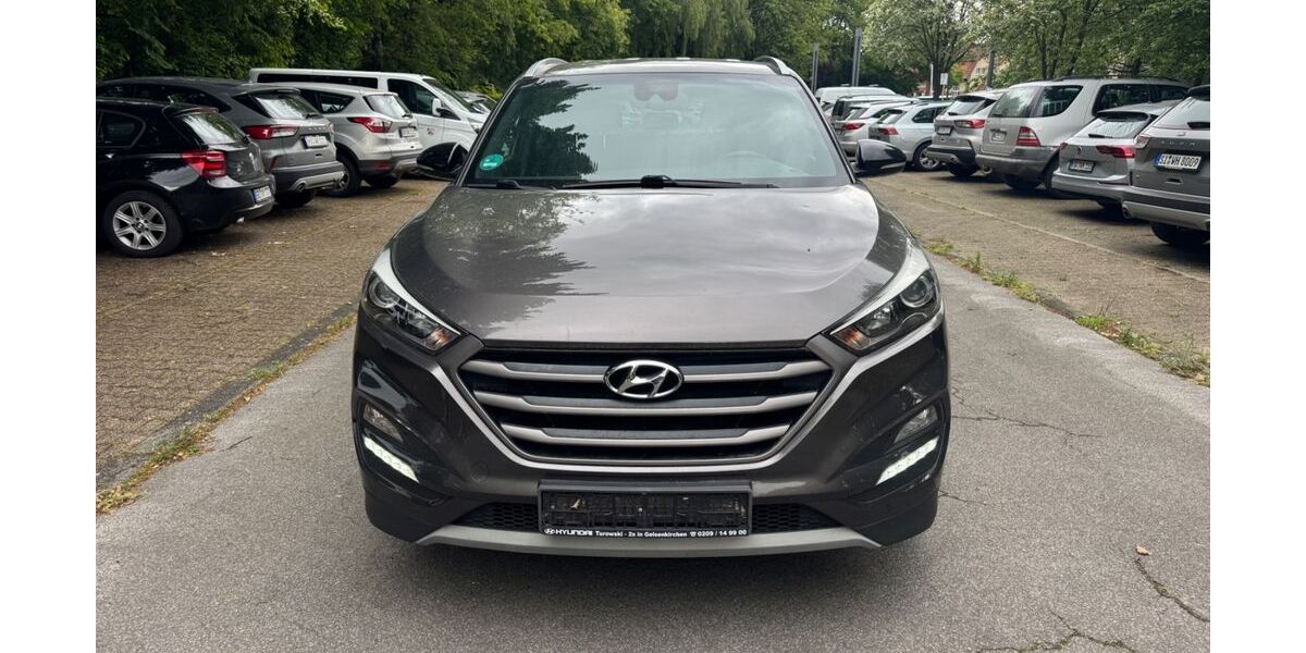 Hyundai TUCSON 122.000 km 12.799 &euro; Gelsenkirchen 45879