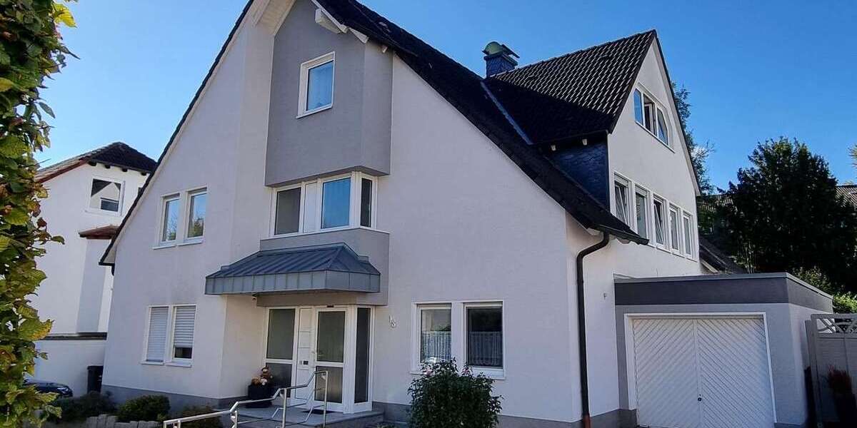 Etagenwohnung Bochum Eppendorf - 3.5 Zimmer, 119 m&sup2;, 1.250&euro; | Angebot:26871976