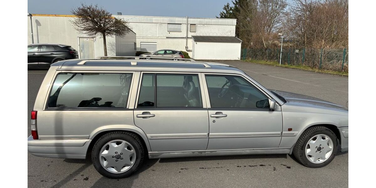 Volvo 960 411.000 km 2.750 &euro; Recklinghausen 45657