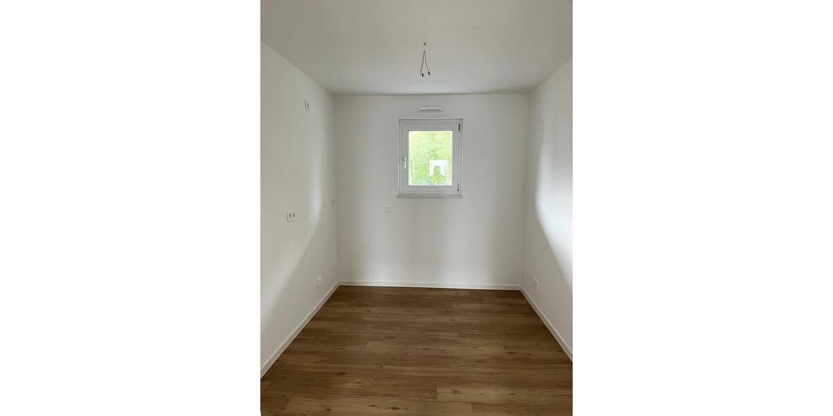 Etagenwohnung Essen Stadtbezirk V - 2 Zimmer, 65 m&sup2;, 668&euro; | Angebot:25209203