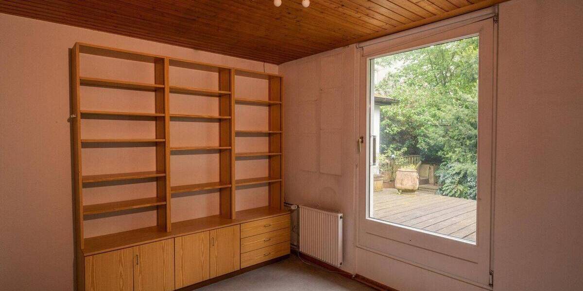 Einfamilienhaus Essen Bergerhausen - 8 Zimmer, 180 m&sup2;, 440.000&euro; | Angebot:26583846