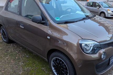 Renault Twingo 124.800 km 4.450 &euro; Mülheim-Ruhr 45473