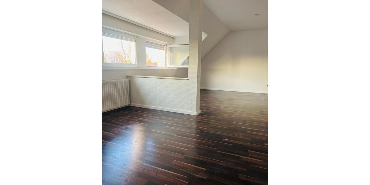 Dachgeschoßwohnung Gladbeck - 3.5 Zimmer, 95 m&sup2;, 665&euro; | Angebot:25932226