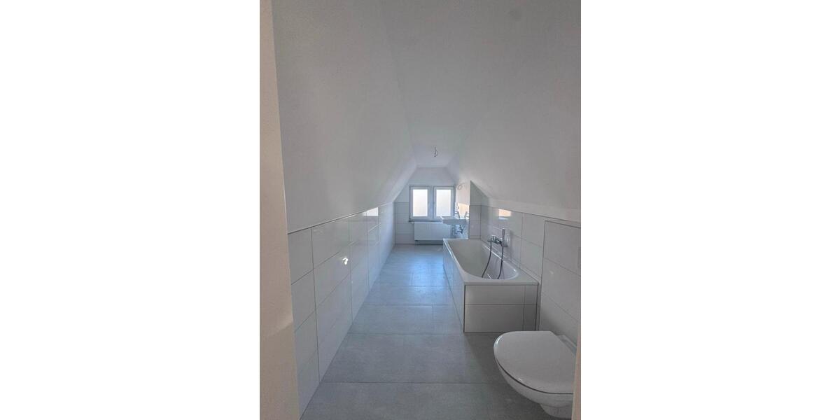 Dachgeschoßwohnung Dortmund Brackel - 2 Zimmer, 80 m&sup2;, 975&euro; | Angebot:24979757