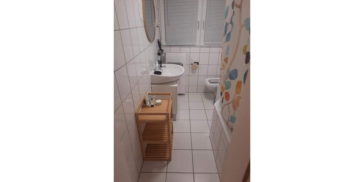 Etagenwohnung Essen Haarzopf - 3 Zimmer, 60 m&sup2;, 670&euro; | Angebot:25668040