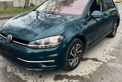 VW Golf 118.980 km 7.900 &euro; Essen 45326
