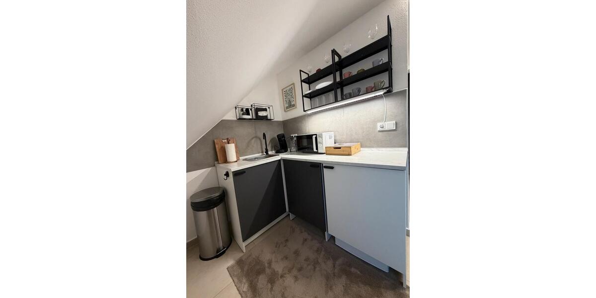 Dachgeschoßwohnung Essen Stadtbezirk III - 2 Zimmer, 55 m&sup2;, 1.900&euro; | Angebot:25322418