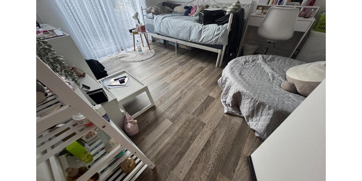 Erdgeschoßwohnung Oberhausen Schmachtendorf - 4 Zimmer, 104 m&sup2;, 1.511&euro; | Angebot:25871325