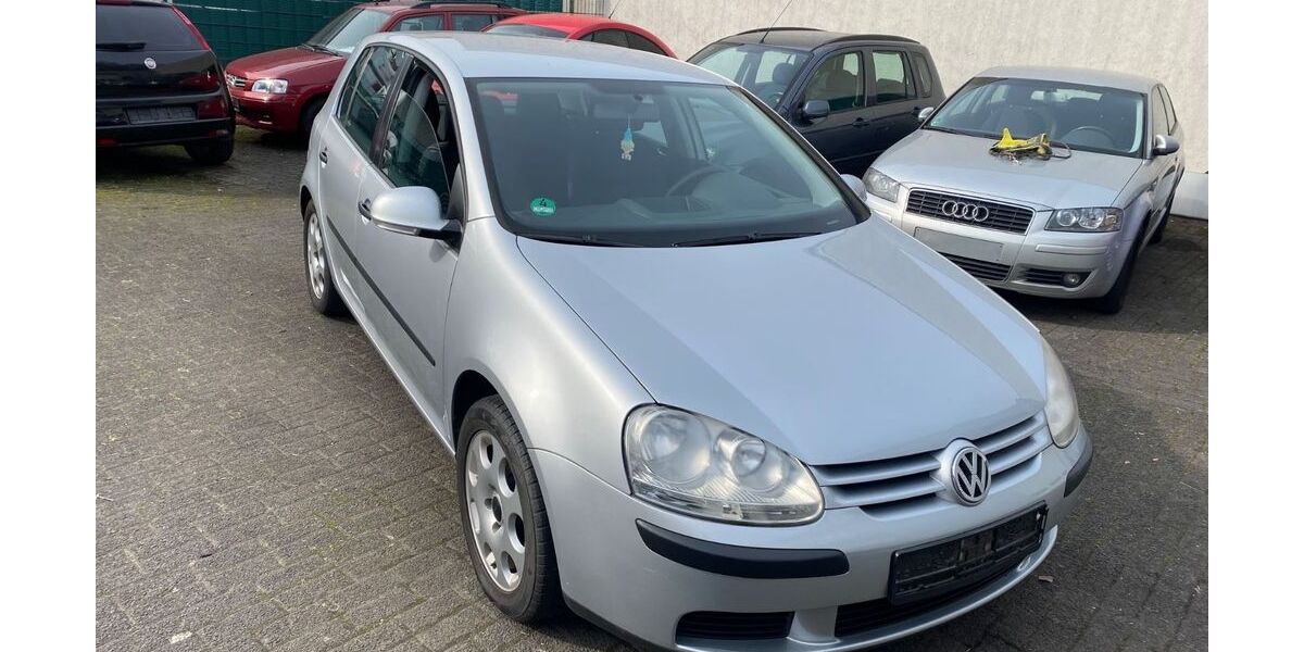 VW Golf 144.000 km 2.290 &euro; Herten 45701