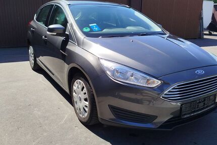 Ford Focus 79.500 km 6.680 &euro; Dortmund 44143