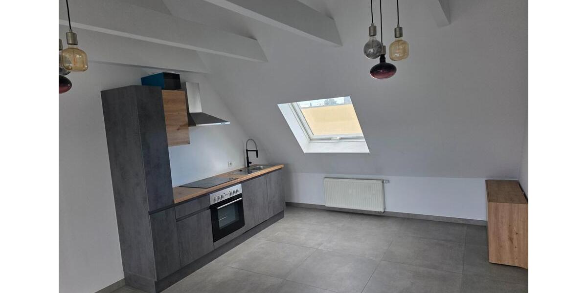 Dachgeschoßwohnung Oberhausen - 3.5 Zimmer, 96 m&sup2;, 930&euro; | Angebot:25857298