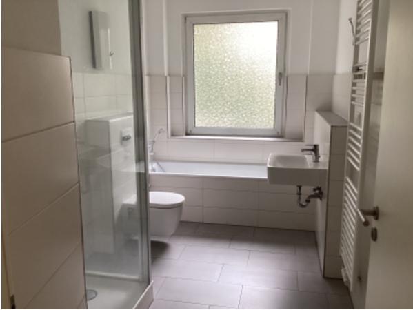 Etagenwohnung Mülheim an der Ruhr - 4 Zimmer, 124 m&sup2;, 1.415&euro; | Angebot:25877313