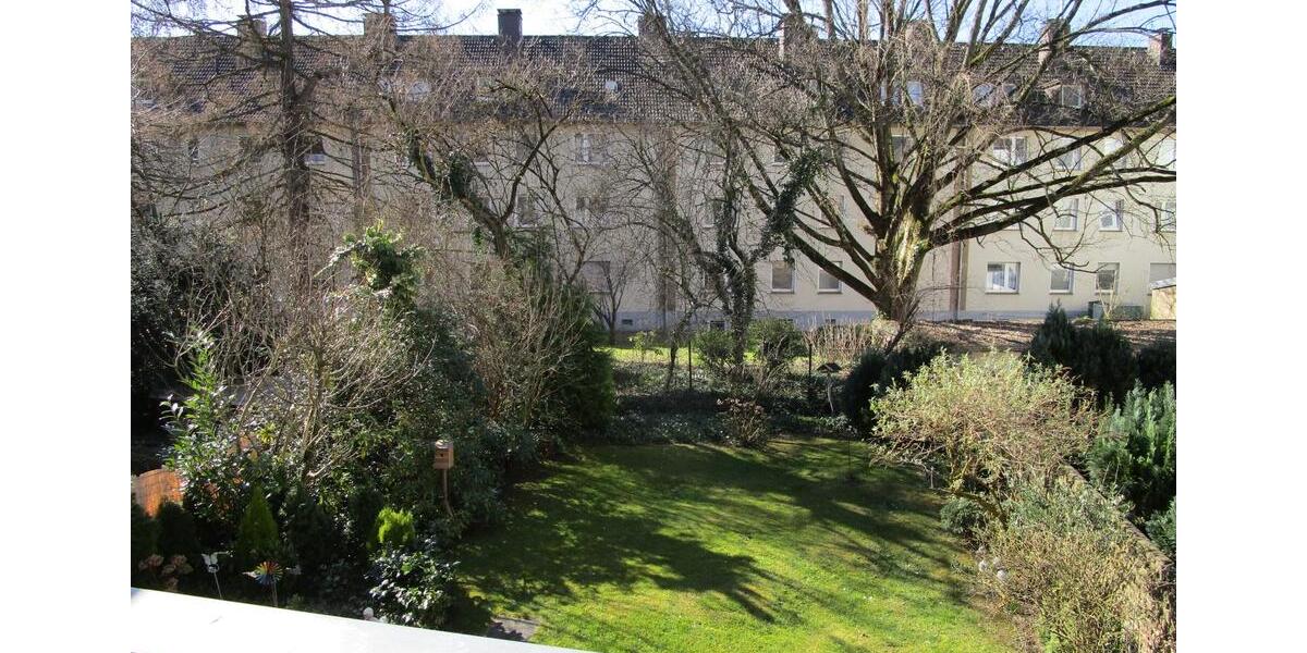 Etagenwohnung Essen Stadtbezirk III - 1.5 Zimmer, 30 m&sup2;, 380&euro; | Angebot:25806818