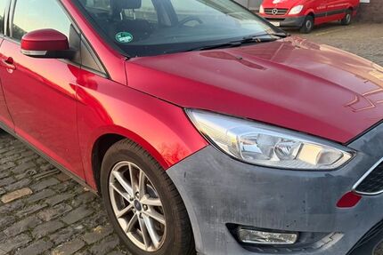 Ford Focus 195.000 km 3.750 &euro; wuppertal 42285