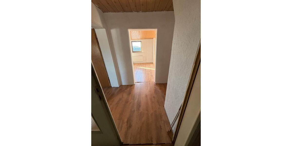 Dachgeschoßwohnung Gelsenkirchen Gelsenkirchen-Nord - 2 Zimmer, 77 m&sup2;, 450&euro; | Angebot:25796051