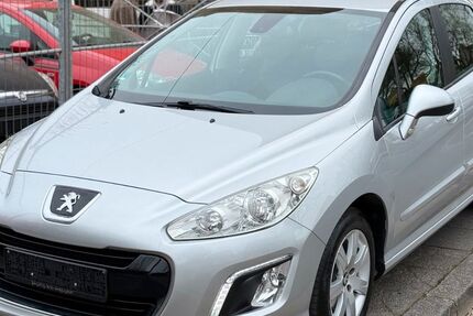 Peugeot 308 138.500 km 5.990 &euro; Castrop-Rauxel 44577
