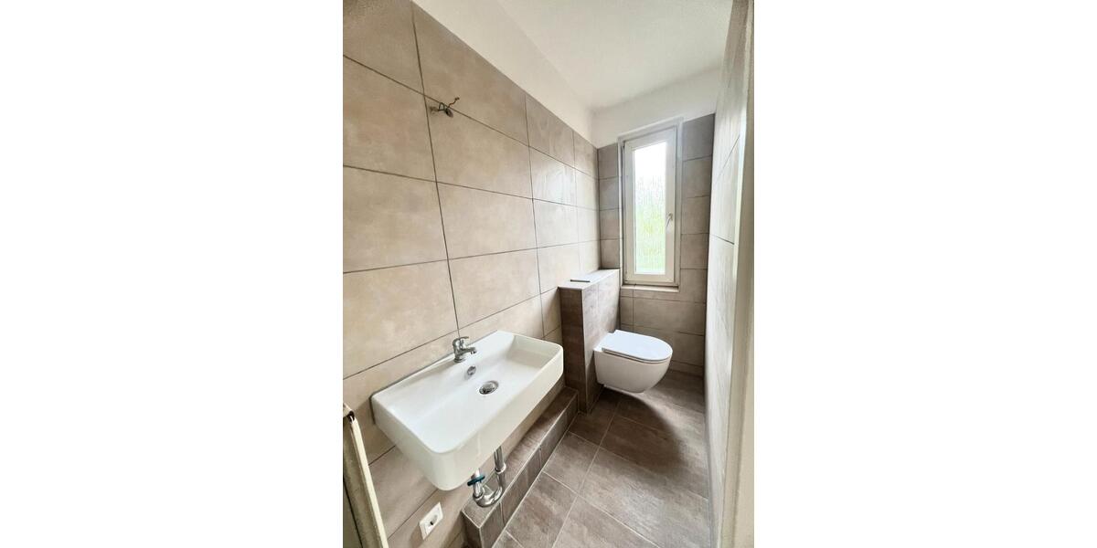 Etagenwohnung Gelsenkirchen - 5 Zimmer, 144 m&sup2;, 1.090&euro; | Angebot:26652165