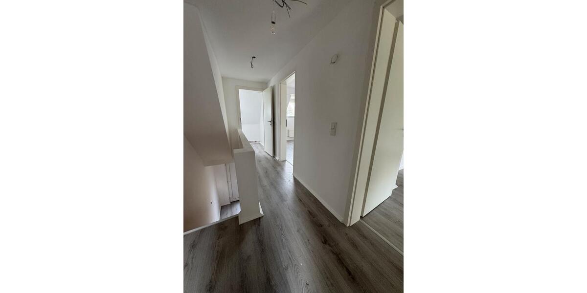 Reihenhaus Dortmund Eving - 5.5 Zimmer, 120 m&sup2;, 1.600&euro; | Angebot:26682766