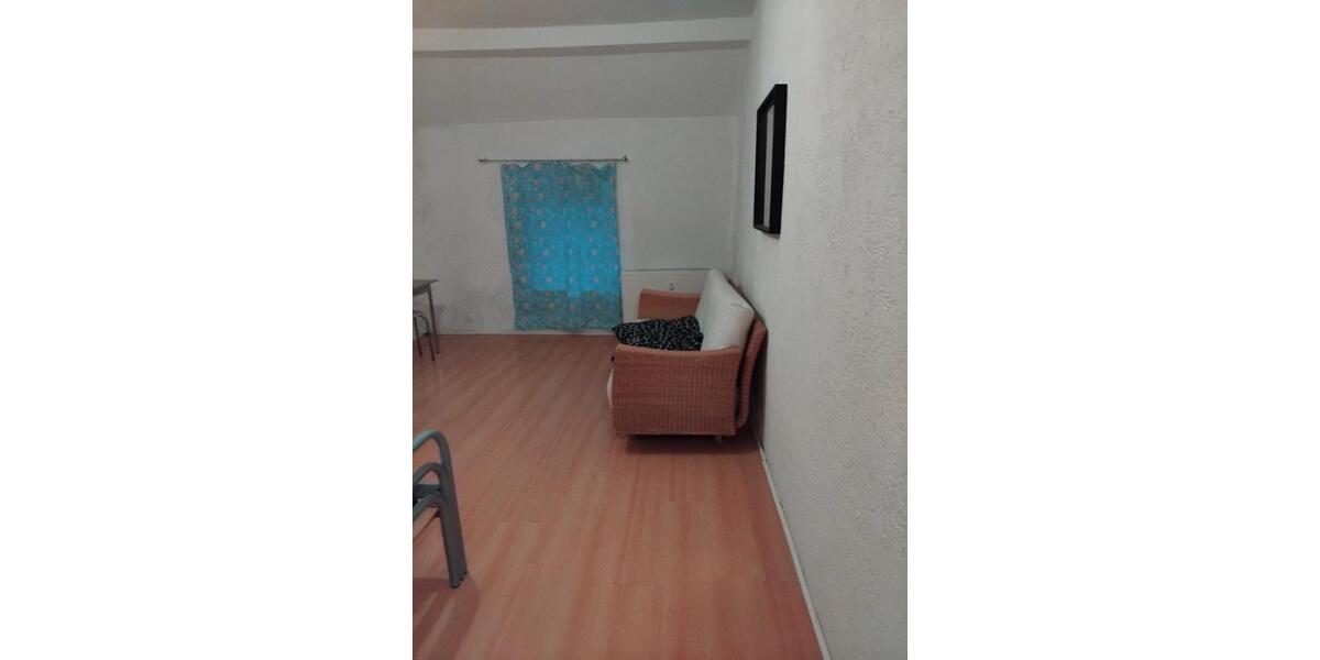 Dachgeschoßwohnung Bochum Bochum-Mitte - 4 Zimmer, 57 m&sup2;, 650&euro; | Angebot:25831729