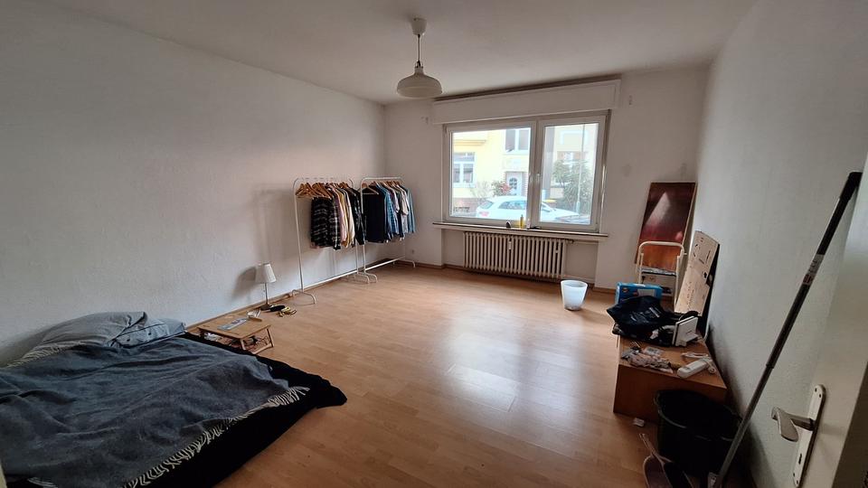 Erdgeschoßwohnung Essen Stadtbezirk II - 1 Zimmer, 52 m&sup2;, 440&euro; | Angebot:25920078