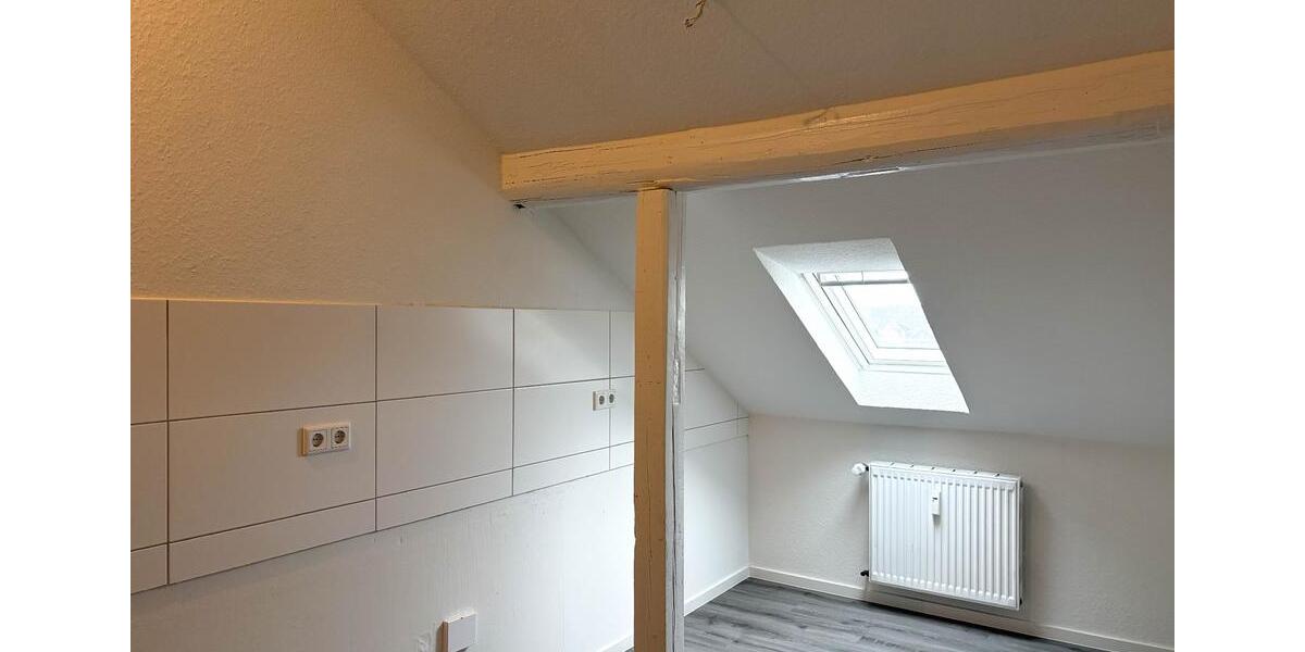 Dachgeschoßwohnung Gevelsberg - 4 Zimmer, 81 m&sup2;, 610&euro; | Angebot:25234927