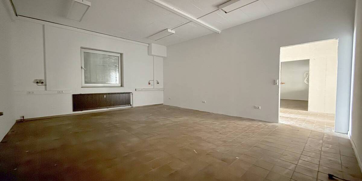 Gewerbeobjekt Oberhausen Lirich-Nord - 9 Zimmer, 2.300&euro; | Angebot:26585910