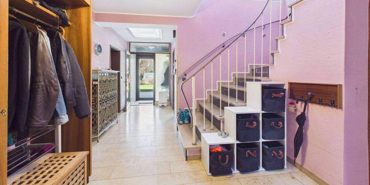 Einfamilienhaus Dortmund Scharnhorst - 9 Zimmer, 220 m&sup2;, 699.000&euro; | Angebot:25938781