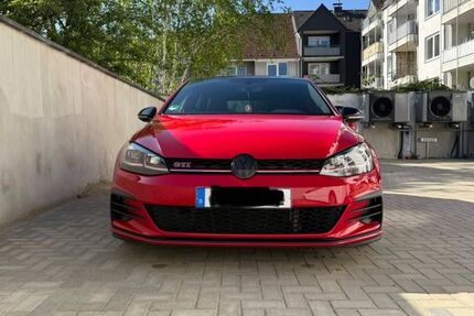 VW Golf 121.000 km 20.000 &euro; Wuppertal 42283