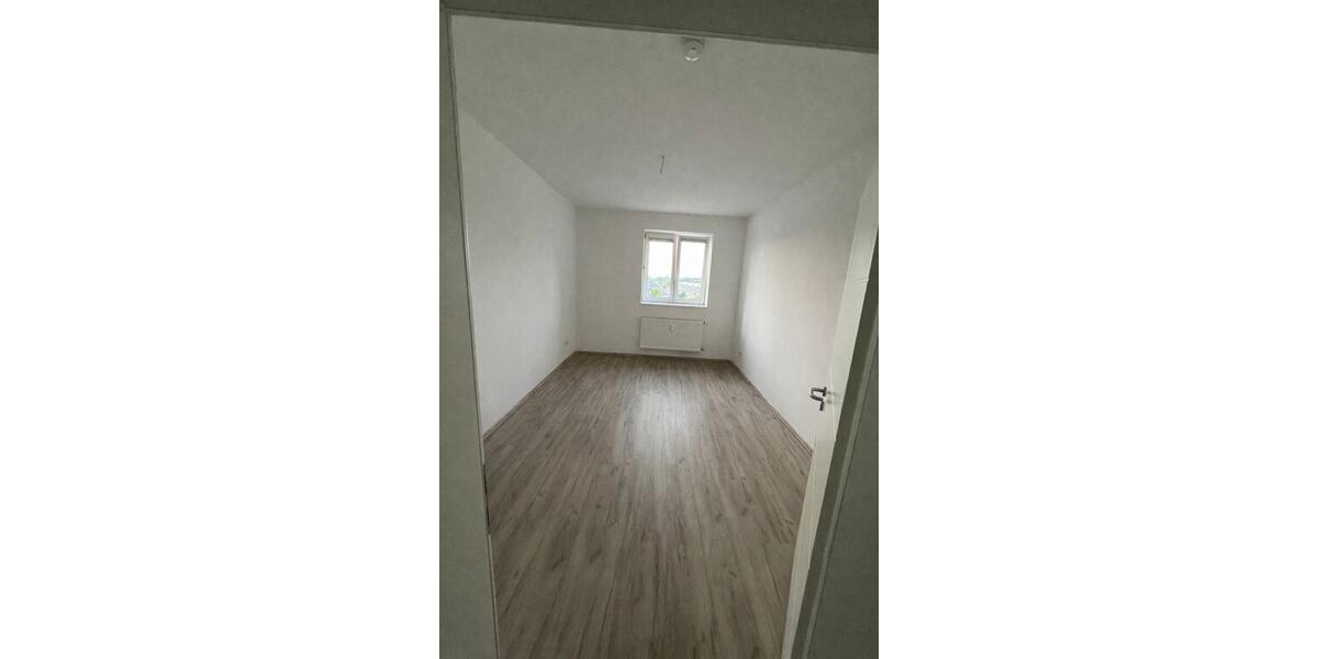 Dachgeschoßwohnung Dortmund Brackel - 4 Zimmer, 120 m&sup2;, 1.050&euro; | Angebot:24864411