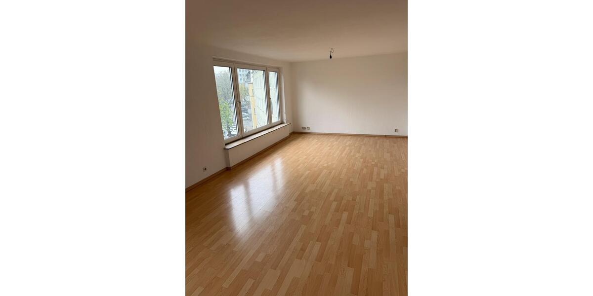 Hochparterre Dortmund Brackel - 3 Zimmer, 87 m&sup2;, 907&euro; | Angebot:25934324