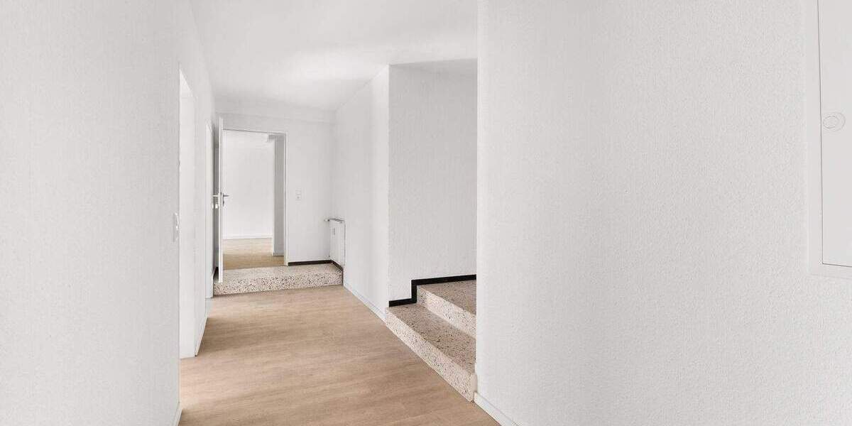 Etagenwohnung Lünen Altlünen - 3 Zimmer, 110 m&sup2;, 950&euro; | Angebot:25821841