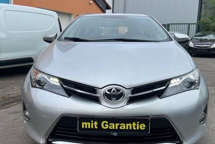 Toyota Auris 94.000 km 8.999 &euro; Essen 45357