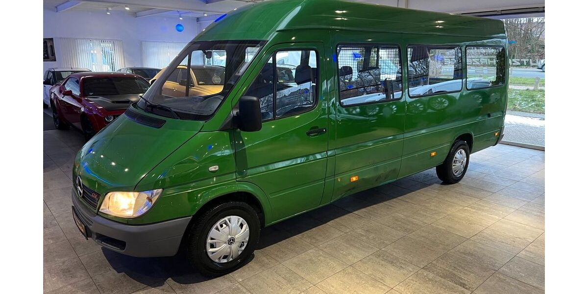 Mercedes-Benz Sprinter 149.000 km 9.990 &euro; Datteln 45711