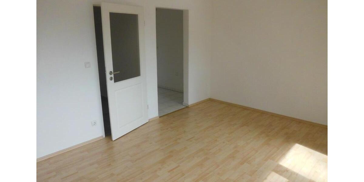 Etagenwohnung Essen Stadtbezirk IV - 1 Zimmer, 31 m&sup2;, 300&euro; | Angebot:25838702