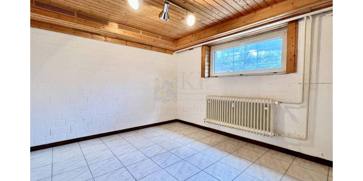 Etagenwohnung Essen Burgaltendorf - 6 Zimmer, 197 m&sup2;, 570.000&euro; | Angebot:26053311
