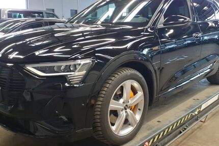 Audi e-tron 37.837 km 30.620 &euro; Hagen 58091