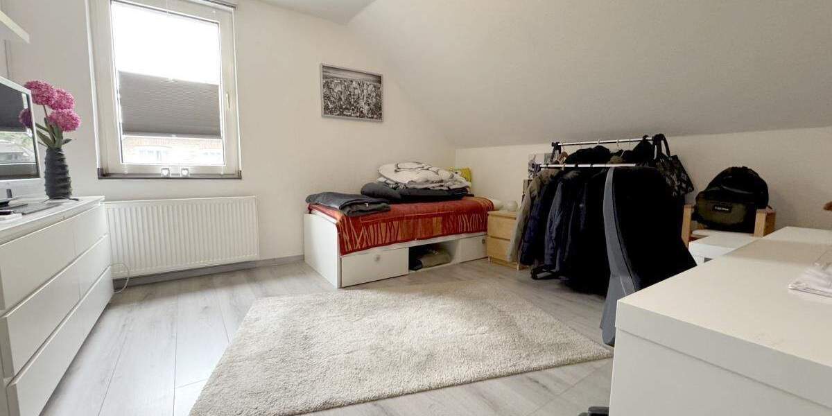 Einfamilienhaus Oberhausen Schwarze Heide - 7 Zimmer, 176 m&sup2;, 595.000&euro; | Angebot:25709904