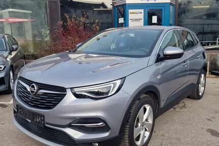 Opel Grandland (X) 121.000 km 11.799 &euro; Gelsenkirchen 45884