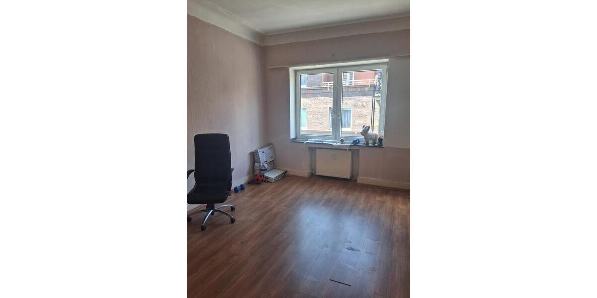 Etagenwohnung Gelsenkirchen - 5 Zimmer, 100 m&sup2;, 700&euro; | Angebot:26546029