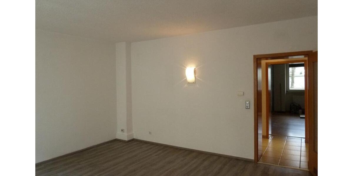 Erdgeschoßwohnung Hagen Hagen-Mitte - 3 Zimmer, 85 m&sup2;, 590&euro; | Angebot:25749467