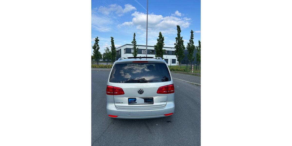 VW Touran 167.200 km 8.190 &euro; Bochum 44805