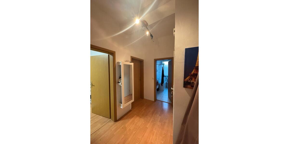 Etagenwohnung Essen Stadtbezirk VI - 2 Zimmer, 50 m&sup2;, 700&euro; | Angebot:25637304