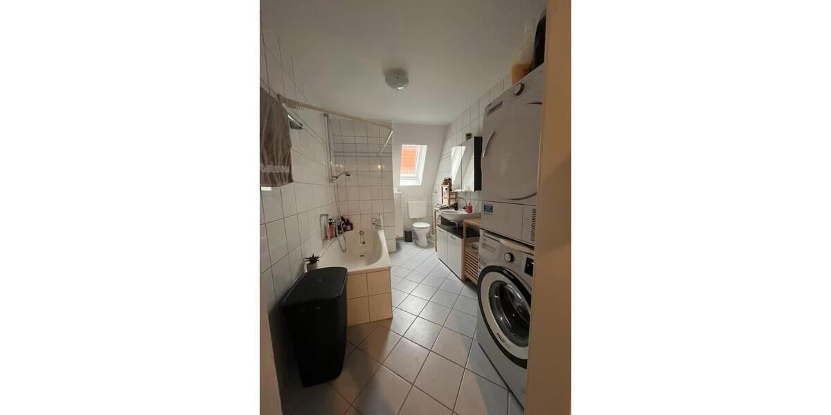 Dachgeschoßwohnung Hagen Hagen-Mitte - 2.5 Zimmer, 67 m&sup2;, 503&euro; | Angebot:25894292