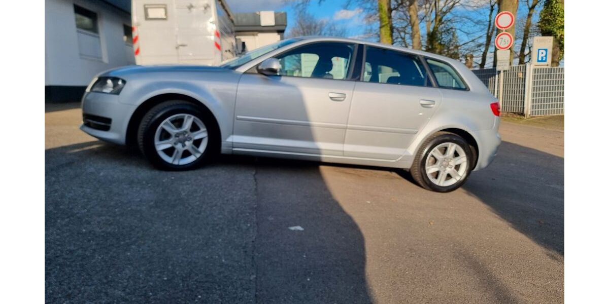Audi A3 52.500 km 9.500 &euro; Wuppertal 42287