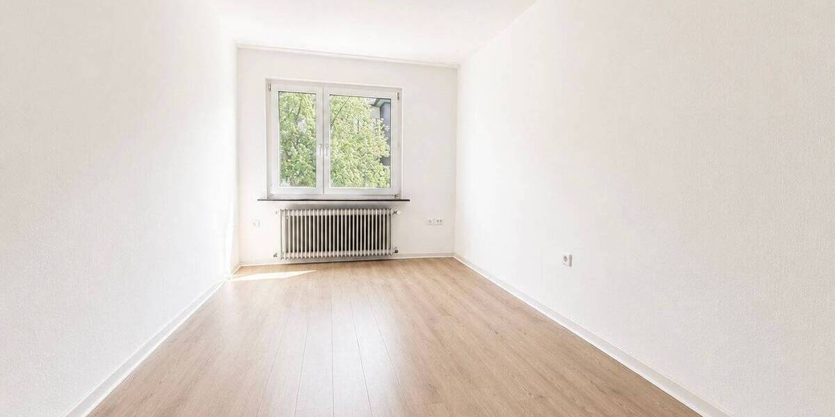 Etagenwohnung Bochum Innenstadt - 4 Zimmer, 105 m&sup2;, 1.155&euro; | Angebot:26928697