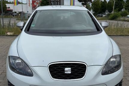 Seat Leon 177.865 km 5.050 &euro; marl 45772