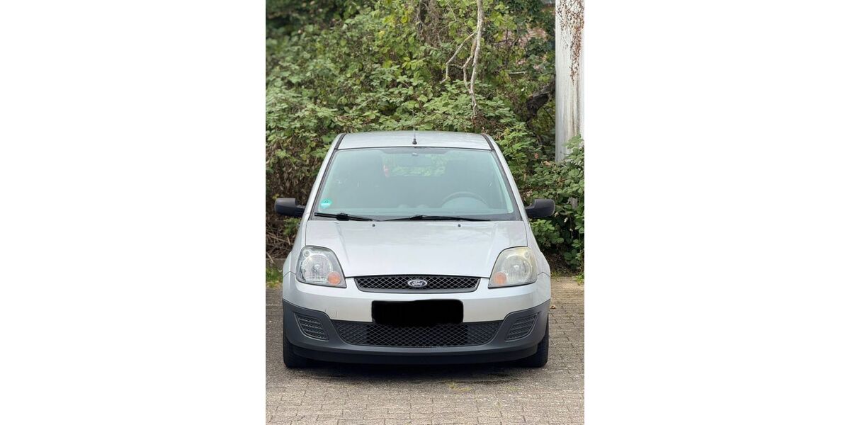 Ford Fiesta 128.000 km 1.550 &euro; Wuppertal 42279